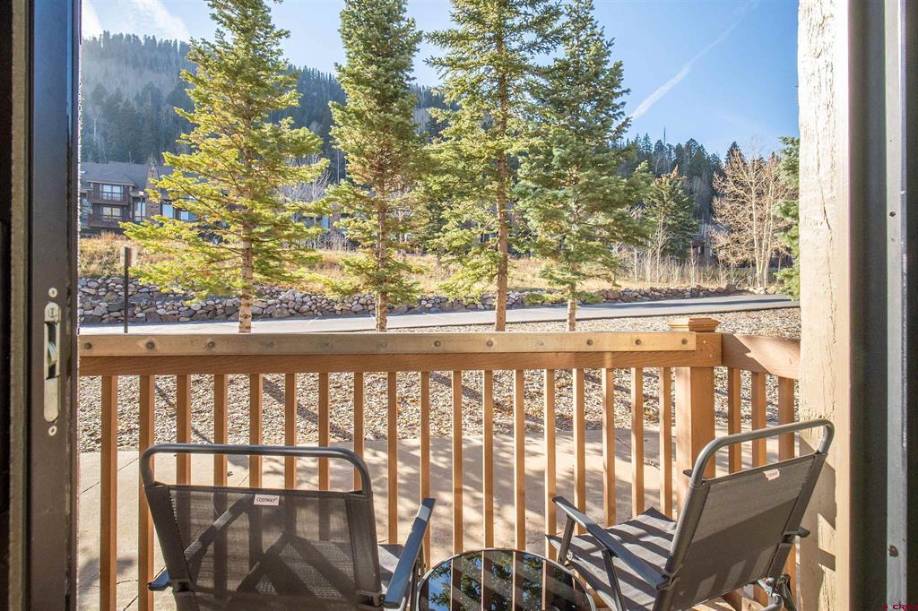 50827 N Highway 550 Property Photo 6