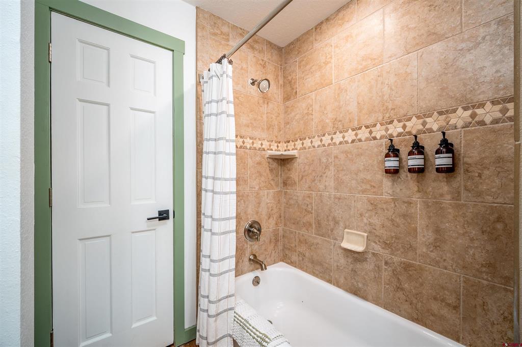 50827 N Highway 550 Property Photo 11