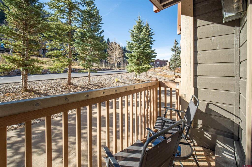 50827 N Highway 550 Property Photo 17