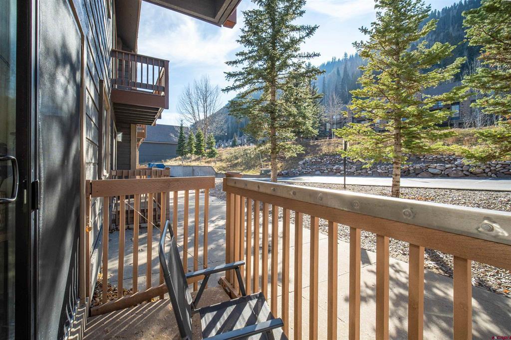50827 N Highway 550 Property Photo 18