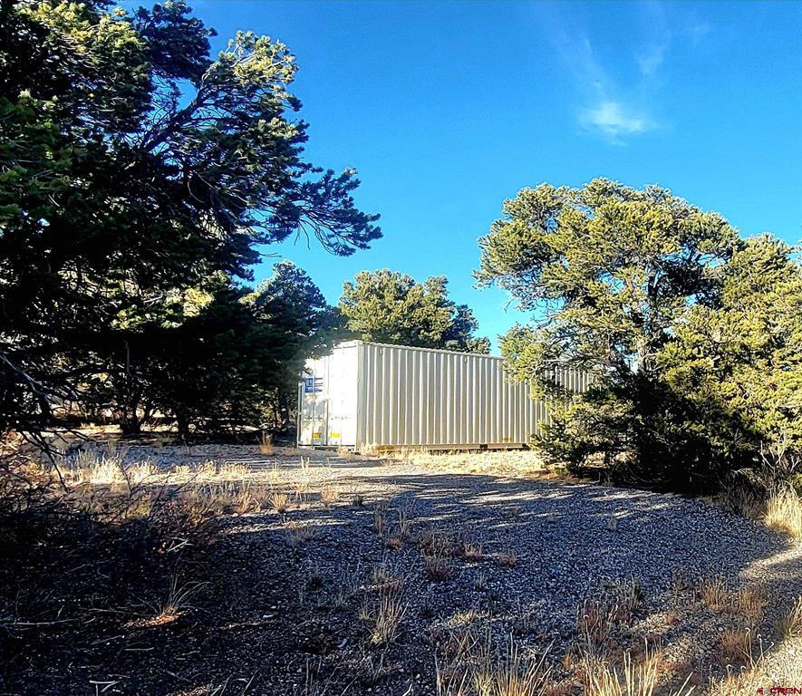 1094 & 1343 Valley View Road Property Photo 7