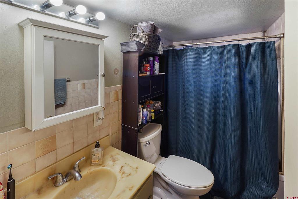562 E 1st Street Property Photo 21