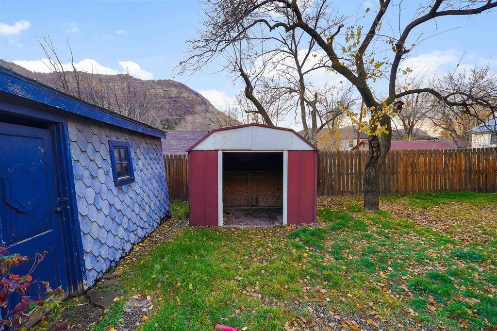 562 E 1st Street Property Photo 29