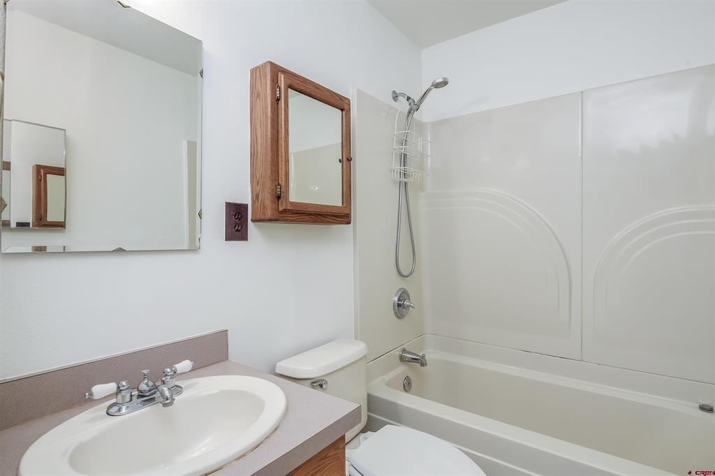 27 Crystal Road Property Photo 12