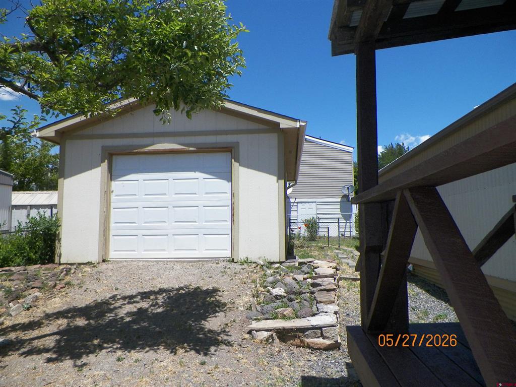 240 Sw 13th Circle Property Photo 5