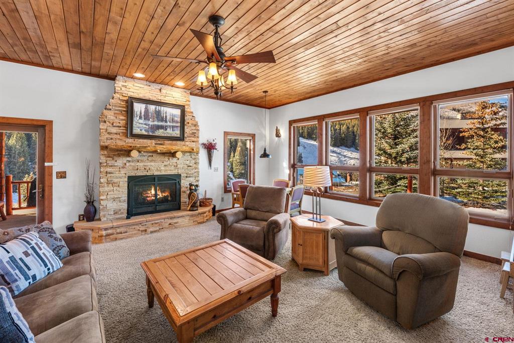 45 Creek Cove Property Photo 7