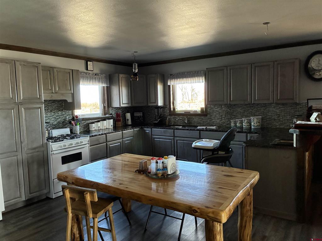 12508 County Road L Property Photo 5