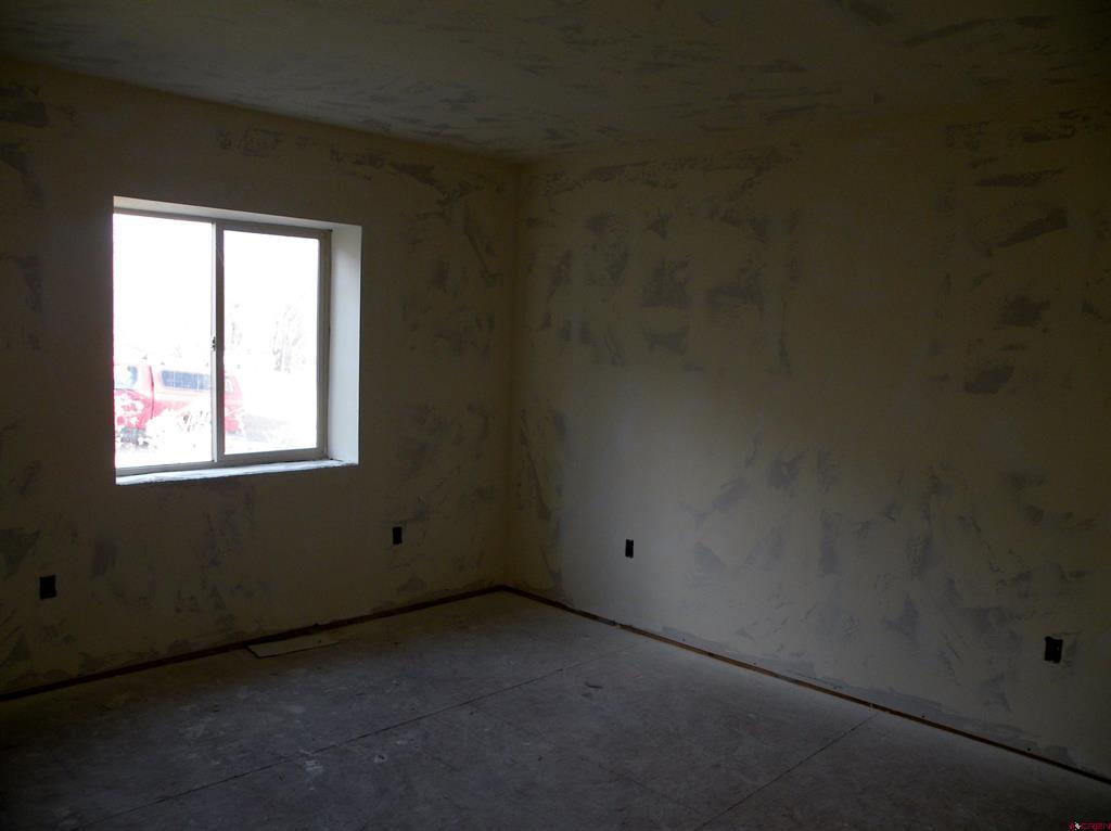 212 E Main Street Property Photo 12