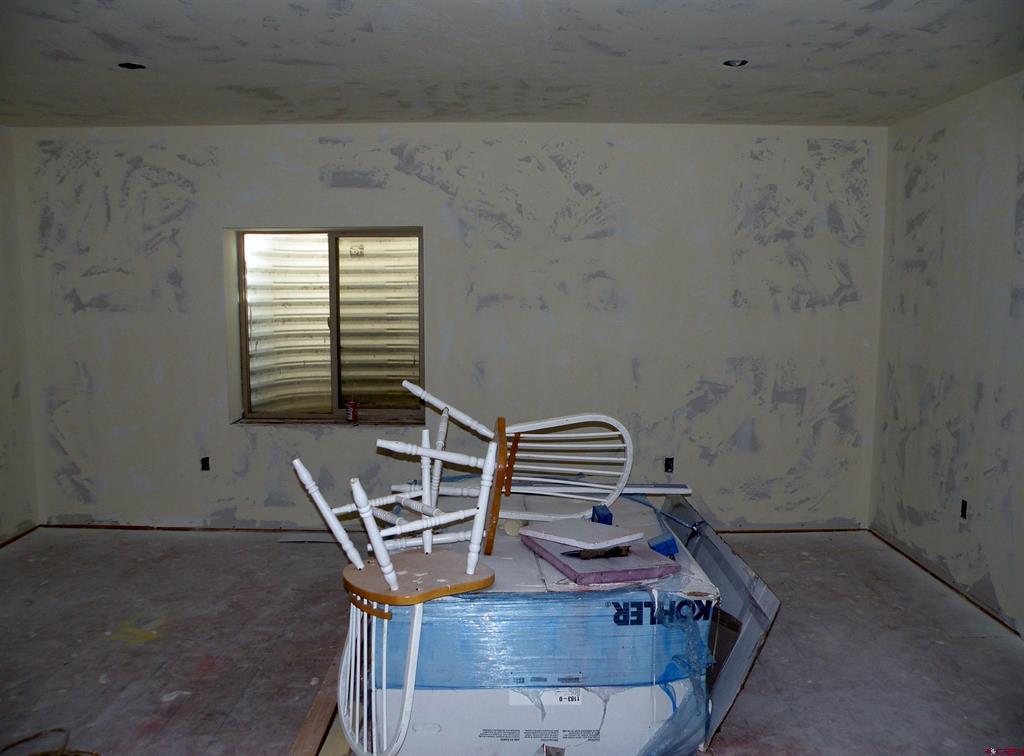 212 E Main Street Property Photo 13