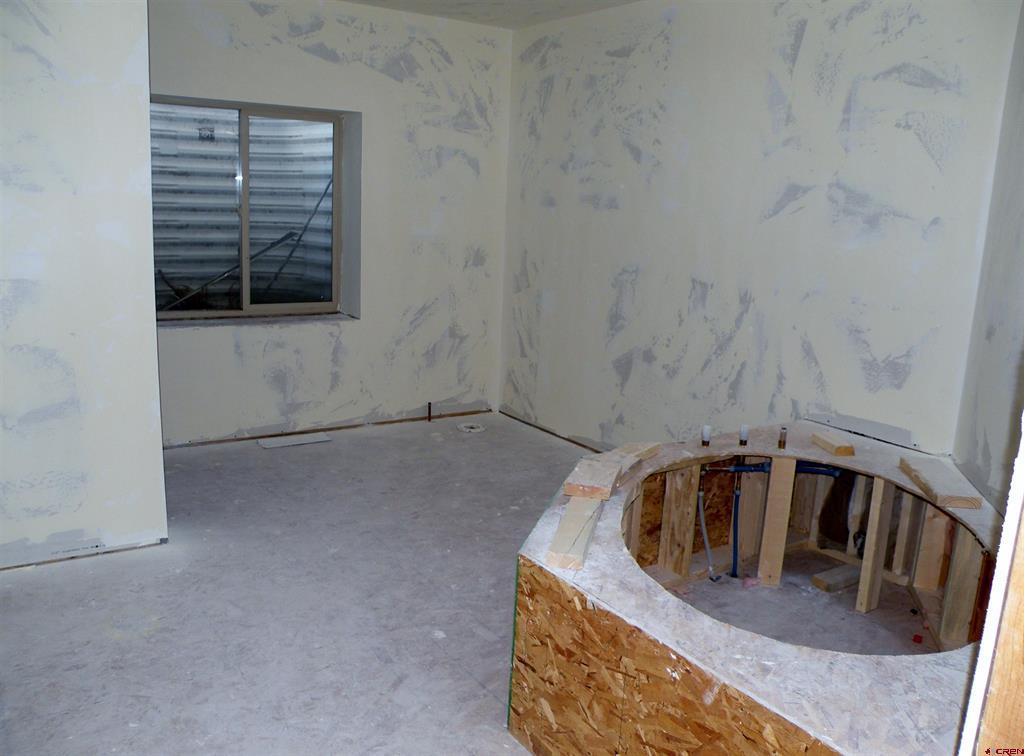 212 E Main Street Property Photo 14