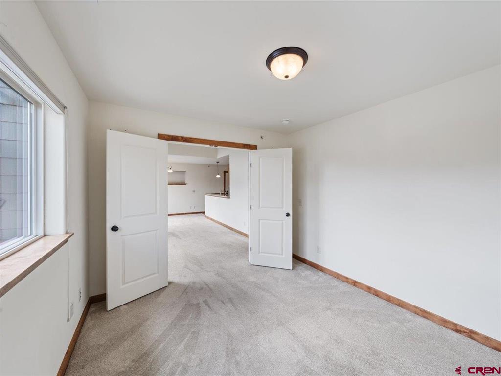 550 Redcliff Circle Property Photo 14