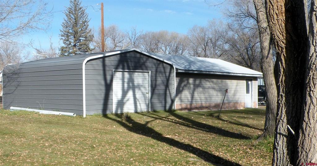 595 W 6th Avenue Property Photo 9