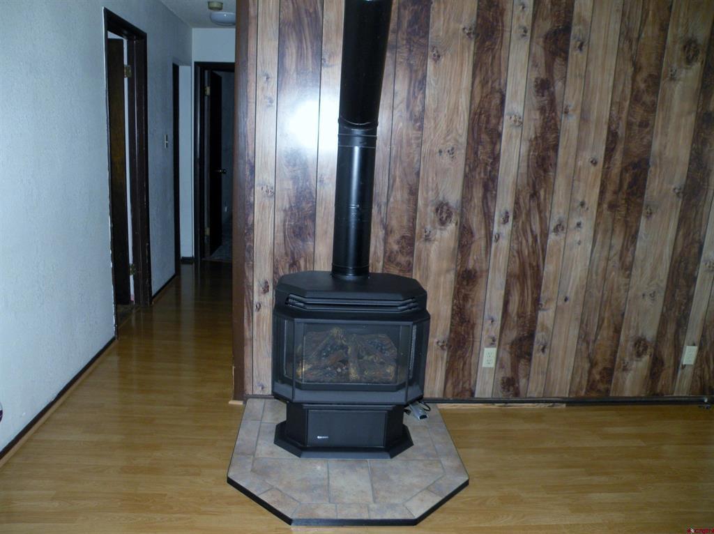 595 W 6th Avenue Property Photo 25