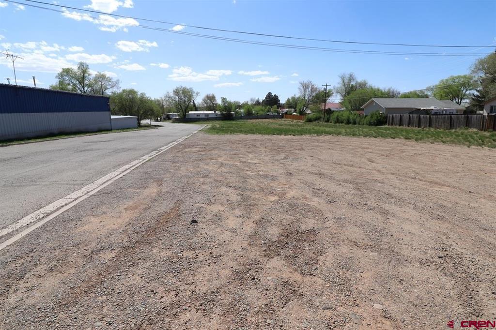 313 S Broadway Property Photo 4