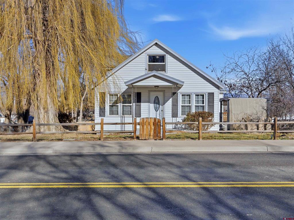 1255 E 7th Street Property Photo 1