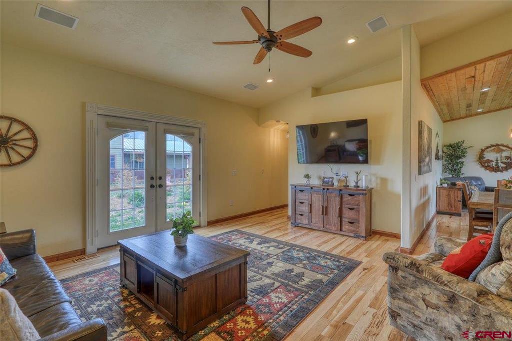 345 Midiron Avenue Property Photo 13