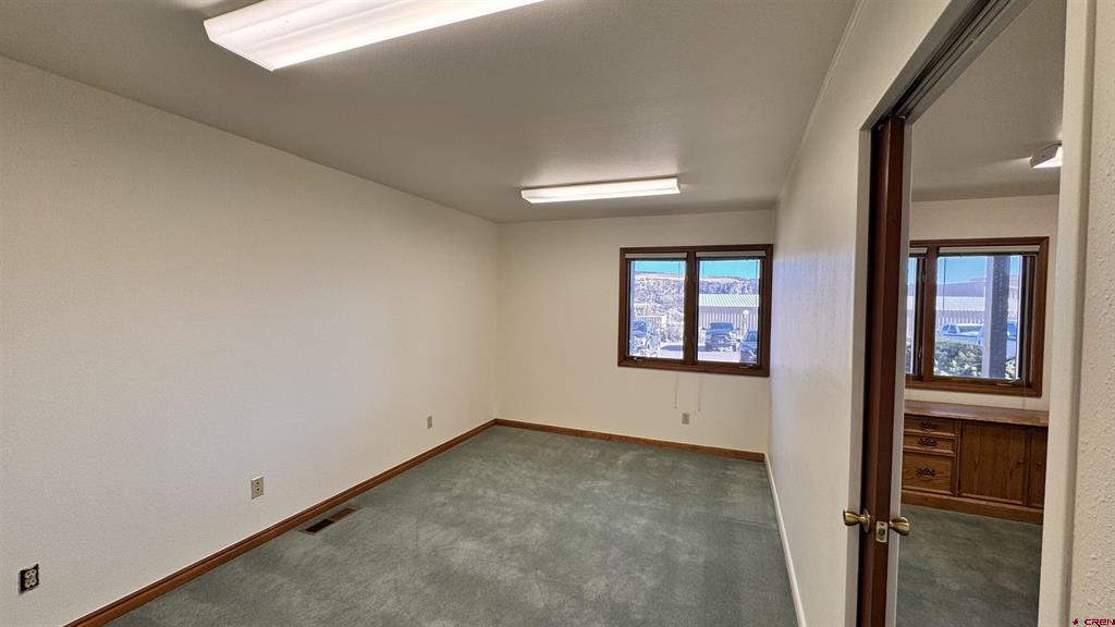 484 Turner Drive Property Photo 6
