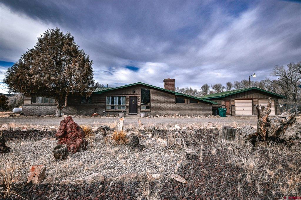 75 Comanche Trail Property Photo 2