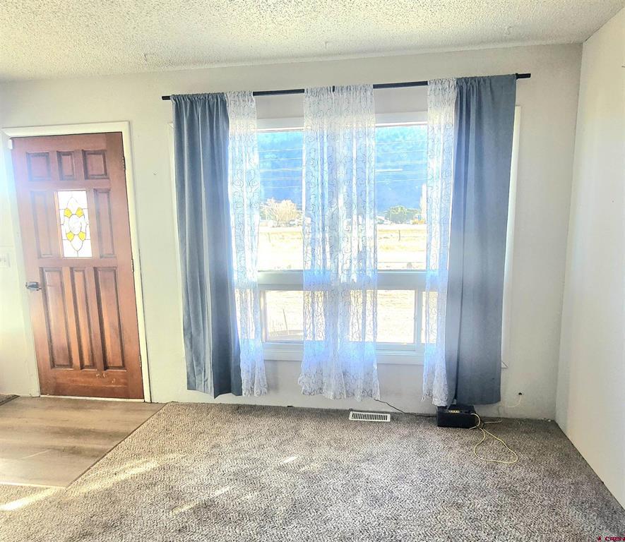 75 Comanche Trail Property Photo 3