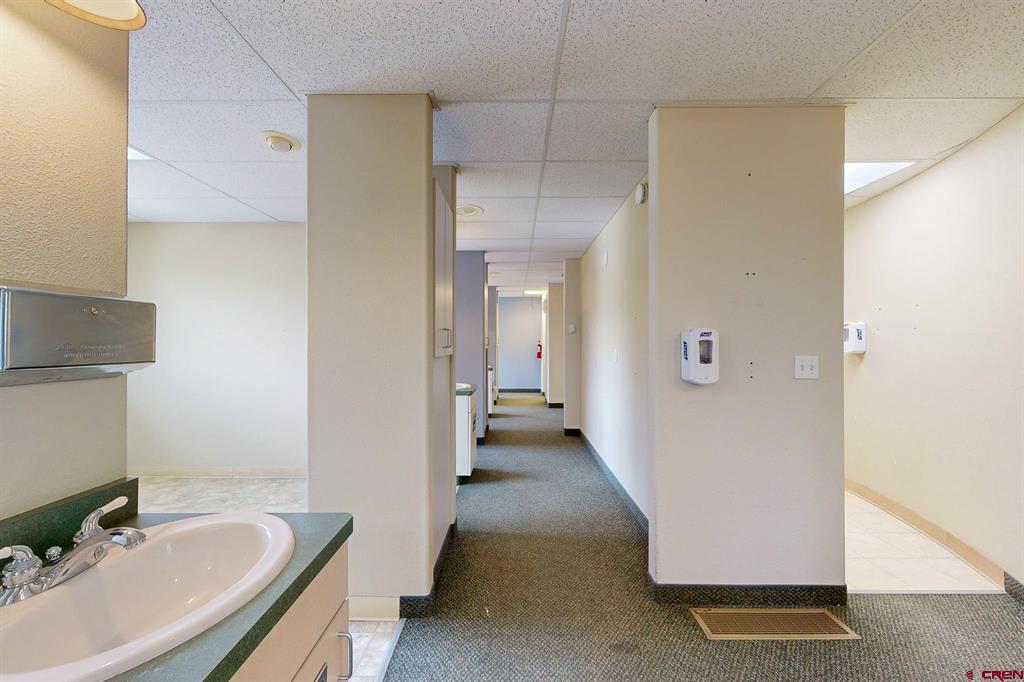 2530 Colorado Avenue Property Photo 9