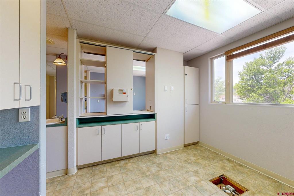 2530 Colorado Avenue Property Photo 11