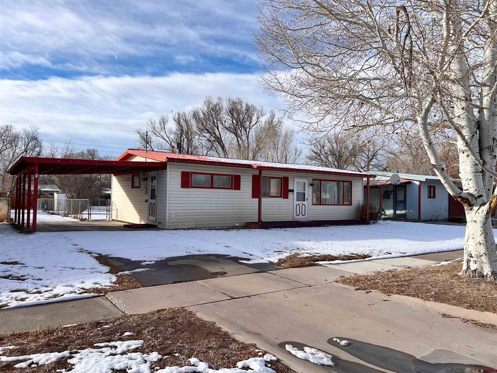 1205 Denver Avenue Property Photo 1