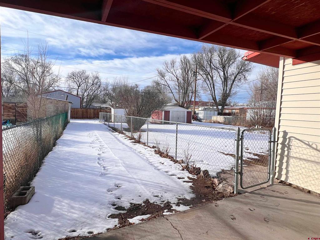 1205 Denver Avenue Property Photo 16