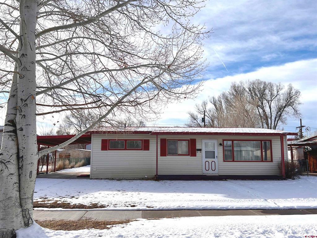 1205 Denver Avenue Property Photo 21