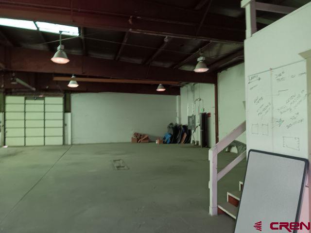 1901 Railroad Avenue Property Photo 5