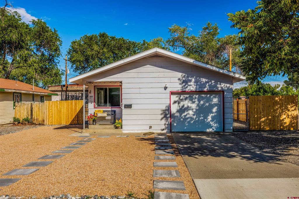 447 S 12th Street Property Photo 2