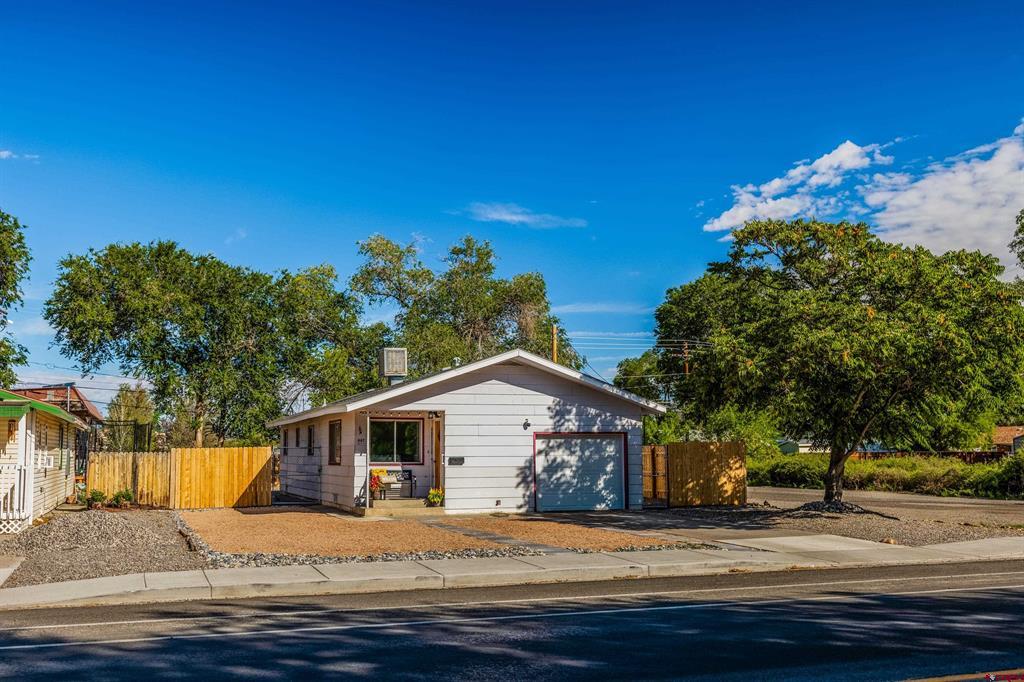 447 S 12th Street Property Photo 3