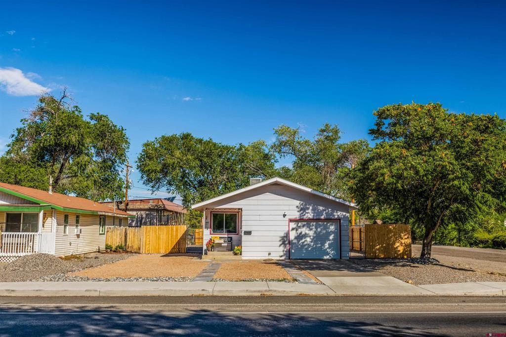 447 S 12th Street Property Photo 4