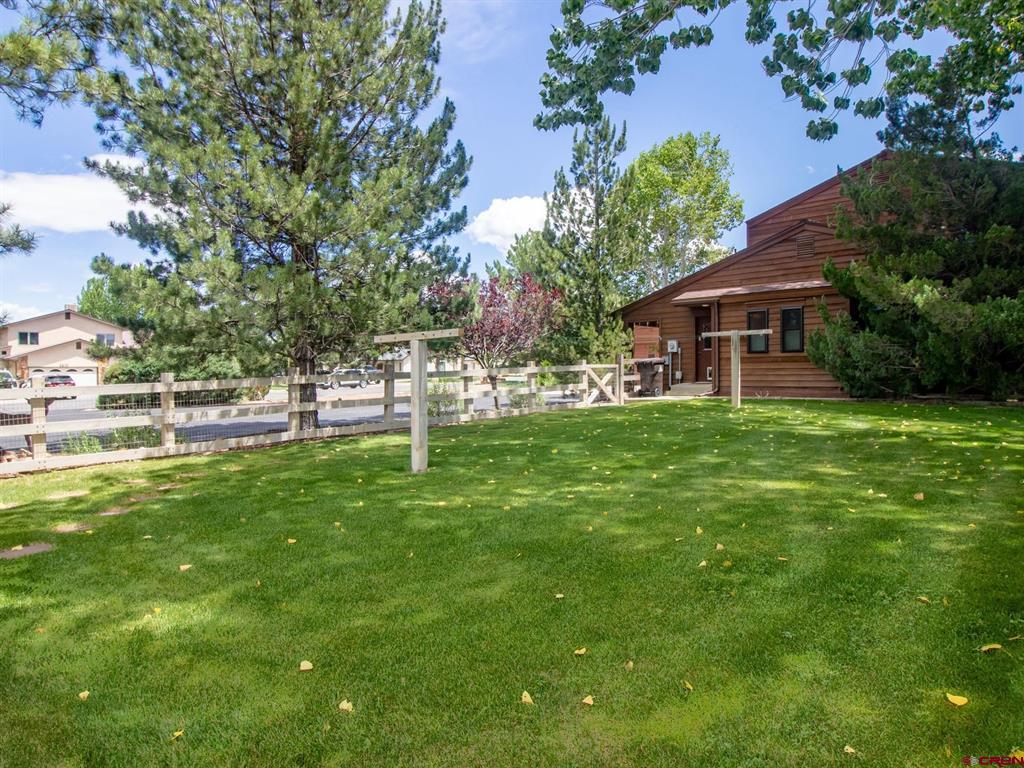 2500 Columbine Lane Property Photo 10