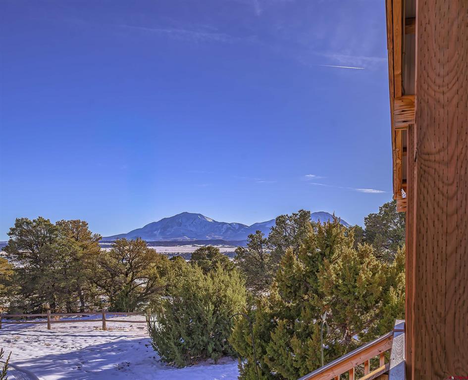 123 Big Horn Drive Property Photo 3