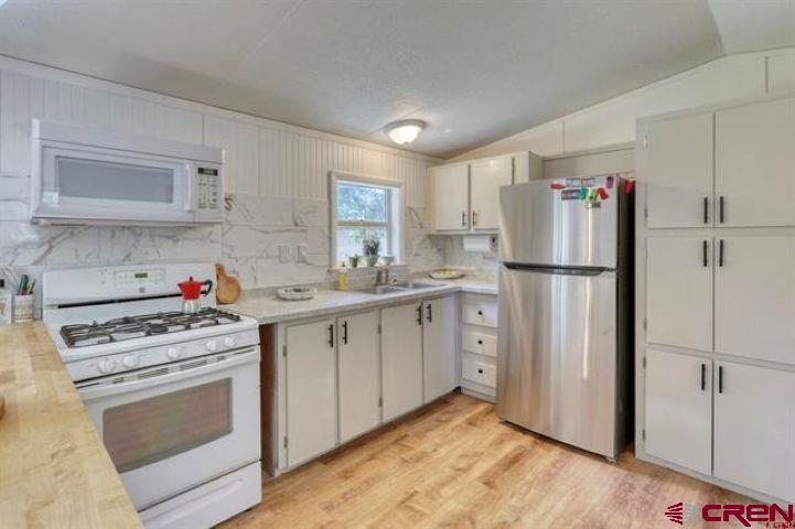 868 Nutria Circle Property Photo 7