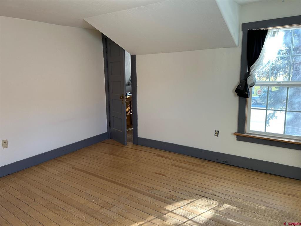 318 E Main Property Photo 17