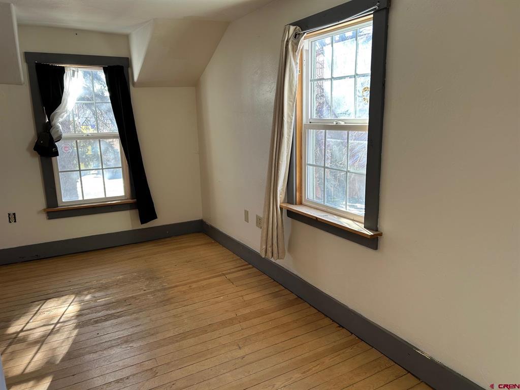 318 E Main Property Photo 18