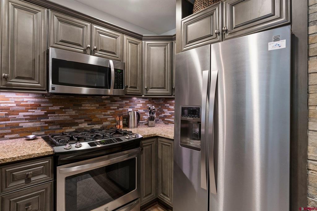 73 S Tamarron Drive Property Photo 19