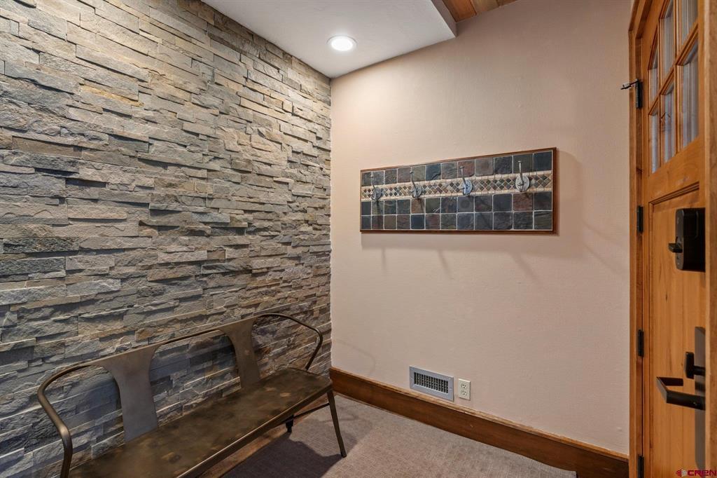 73 S Tamarron Drive Property Photo 24
