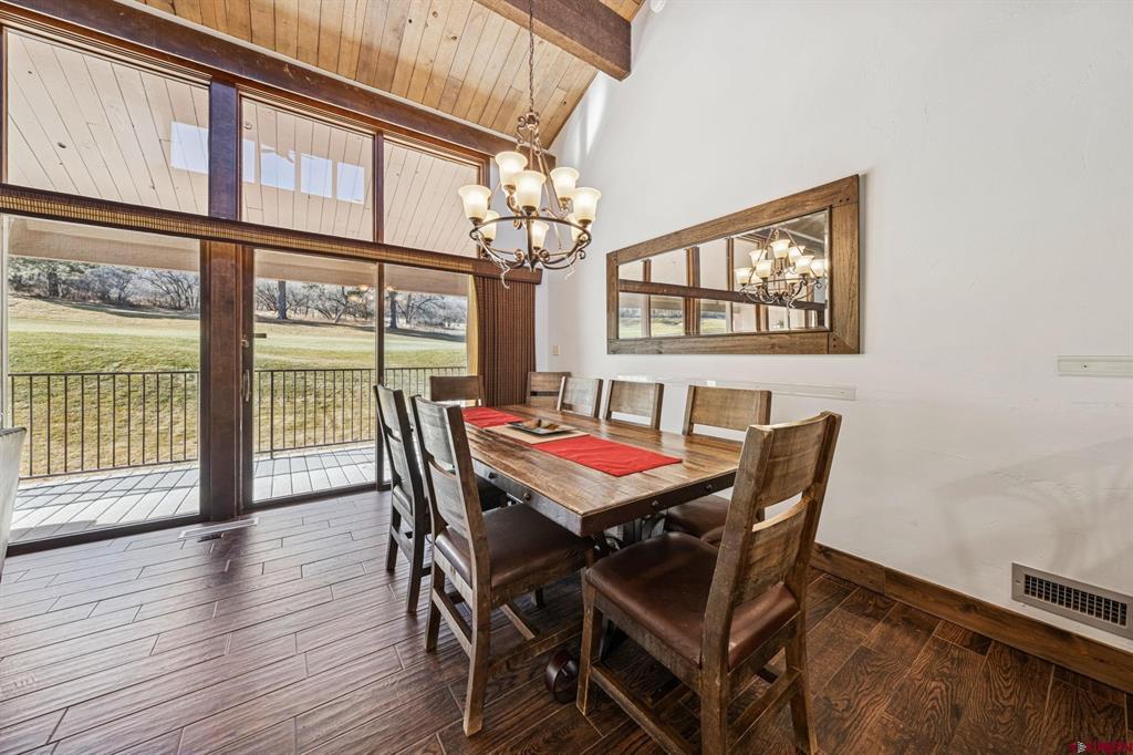 365 S Tamarron Drive Property Photo 9