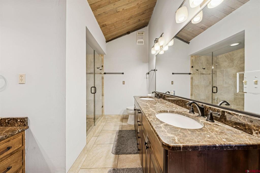365 S Tamarron Drive Property Photo 21