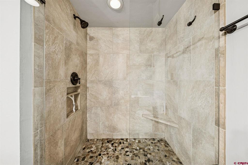 365 S Tamarron Drive Property Photo 23