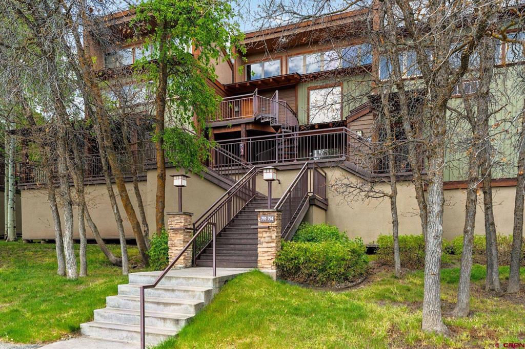365 S Tamarron Drive Property Photo 32
