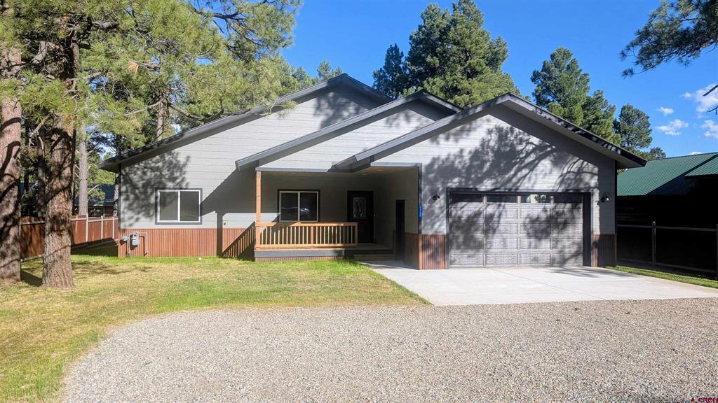 227 Oakwood Circle Property Photo 1