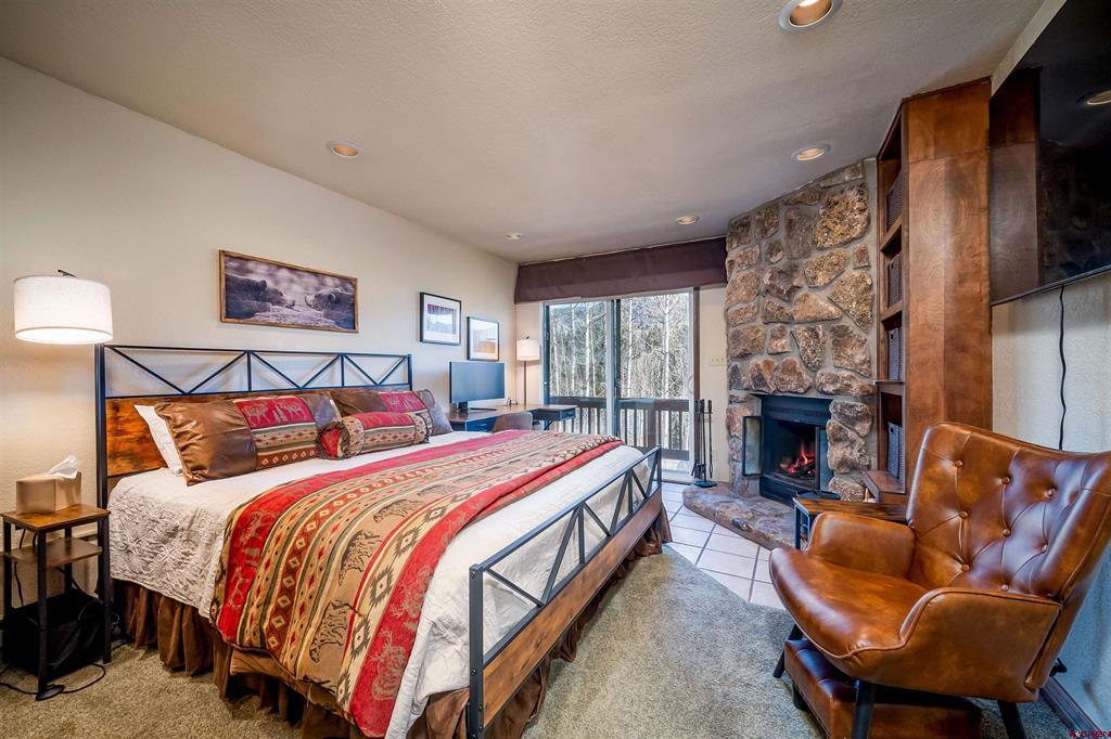 50827 Highway 550 Property Photo 1