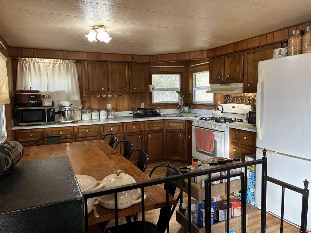 20709 Highway 65 Property Photo 6