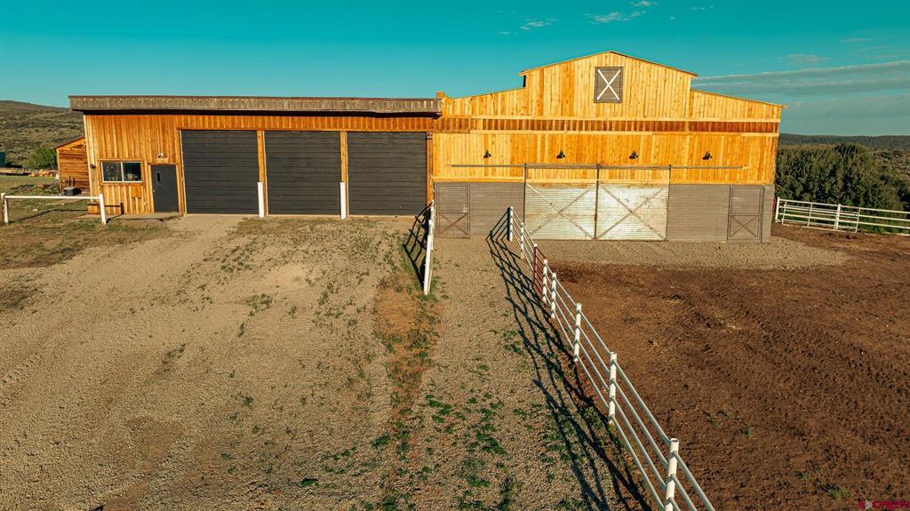 82100 92 Highway Property Photo 10