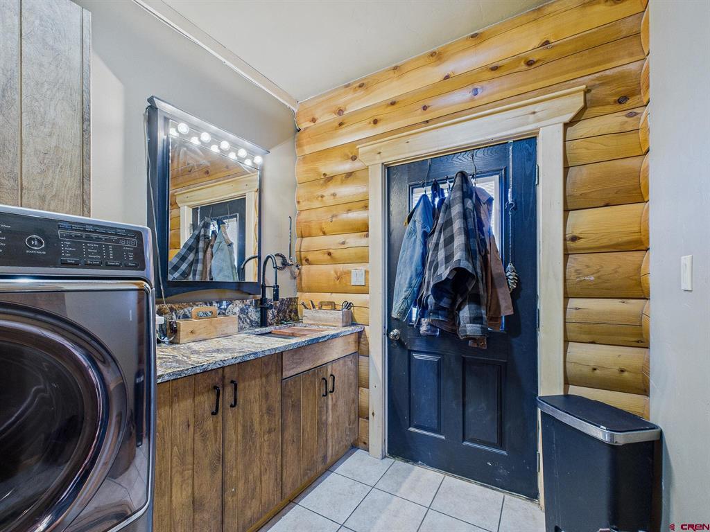 82100 92 Highway Property Photo 44