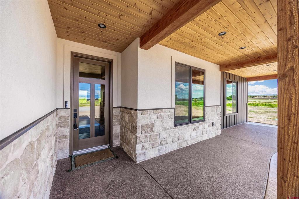 10013 5800 Road Property Photo 2