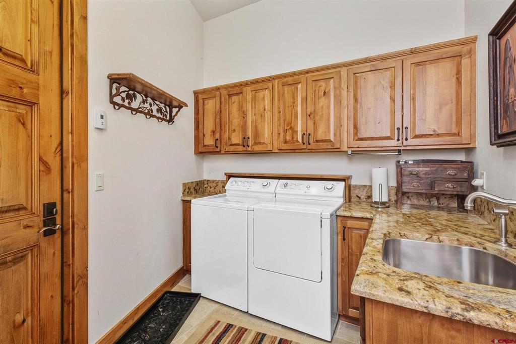 108 Lone Fir Lane Property Photo 41